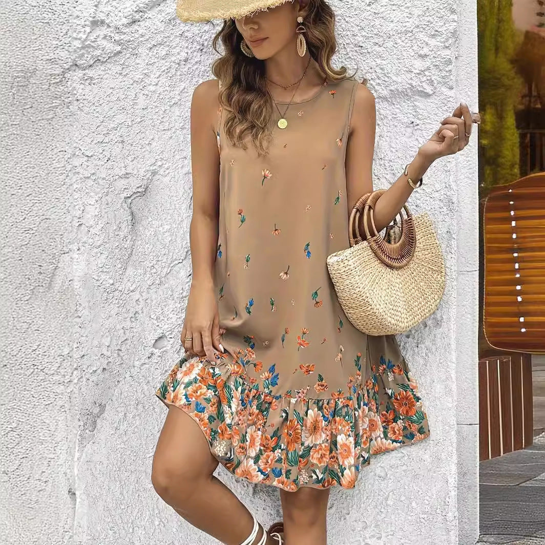Robe kaki sans manches à fleurs par Amélie Morin