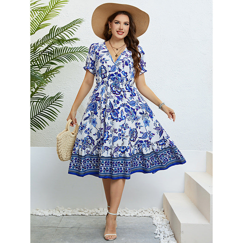 Robe midi fleurie à col en V signée Amélie Morin