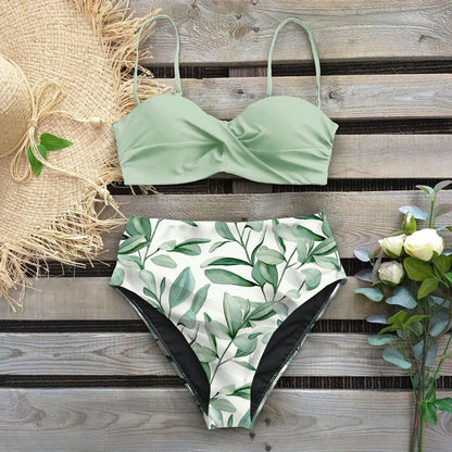 Bikini taille haute fleuri par Amélie Morin