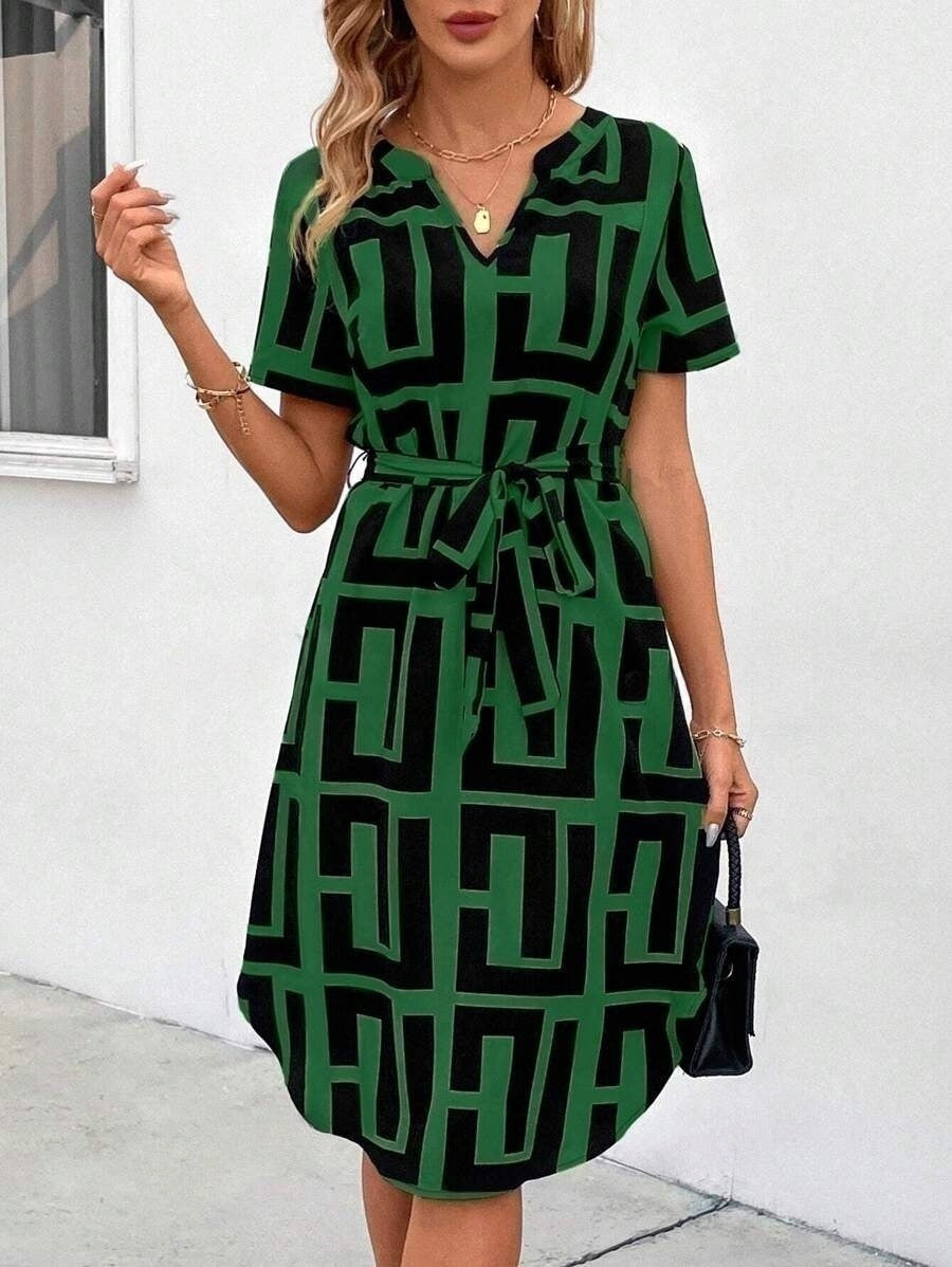 Robe midi rayée chic Amelie Morin à col en V