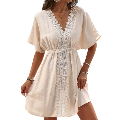 Robe de plage chic en dentelle de soie glacée par Amélie Morin