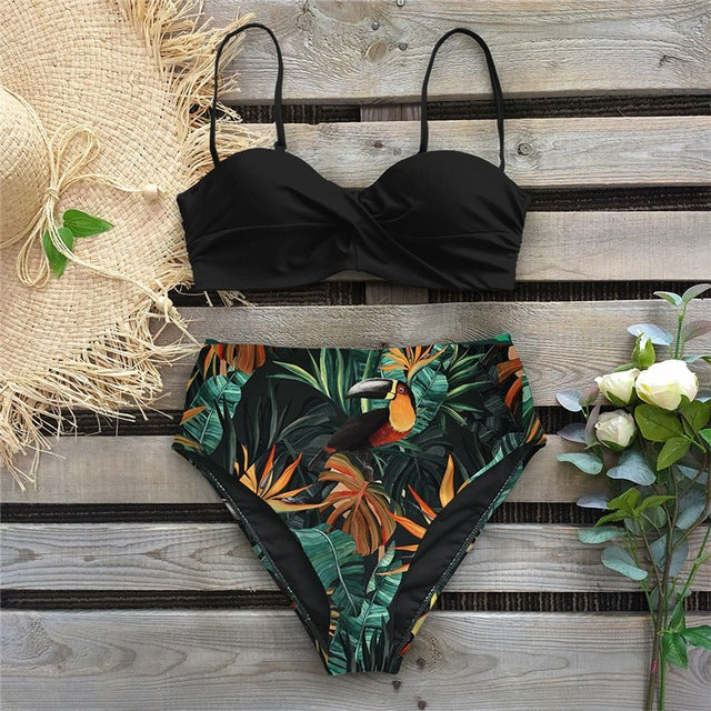 Bikini taille haute fleuri par Amélie Morin